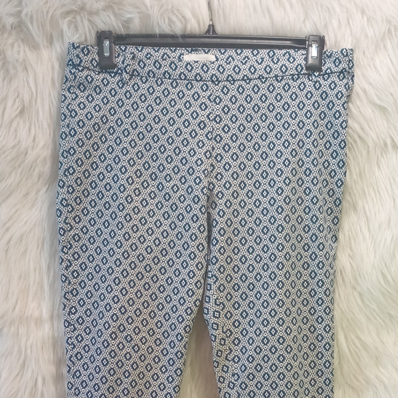H&M Blue and White Pattern Stretchy Cropped Pants Size 12 - Picture 3 of 14
